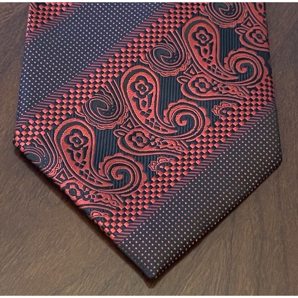 Milano Moda Red Black Hand Made 100% Polyester Men’s Neck Tie Made In China
